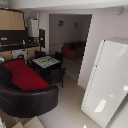 Corina Mamaianord Apartment